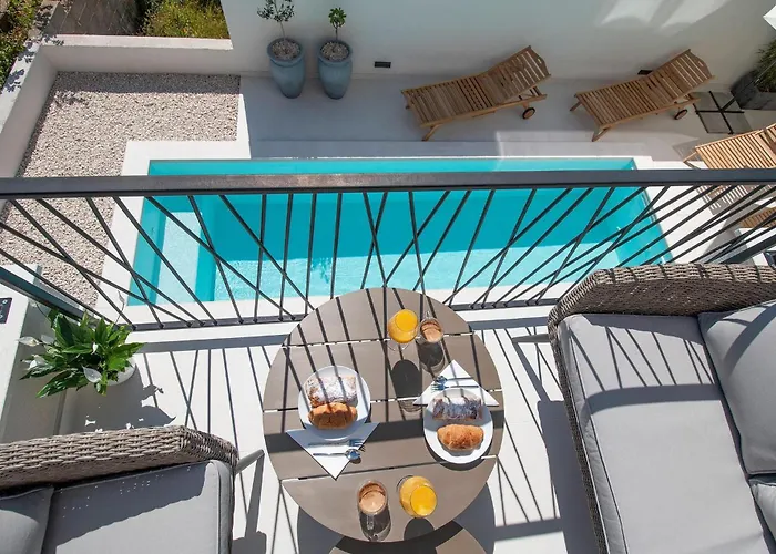 Beautiful With Pool Žman