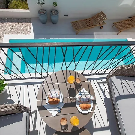 Beautiful With Pool Žman