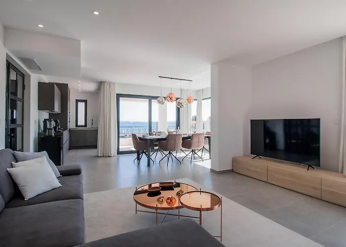 Vikendica Beautiful With Pool