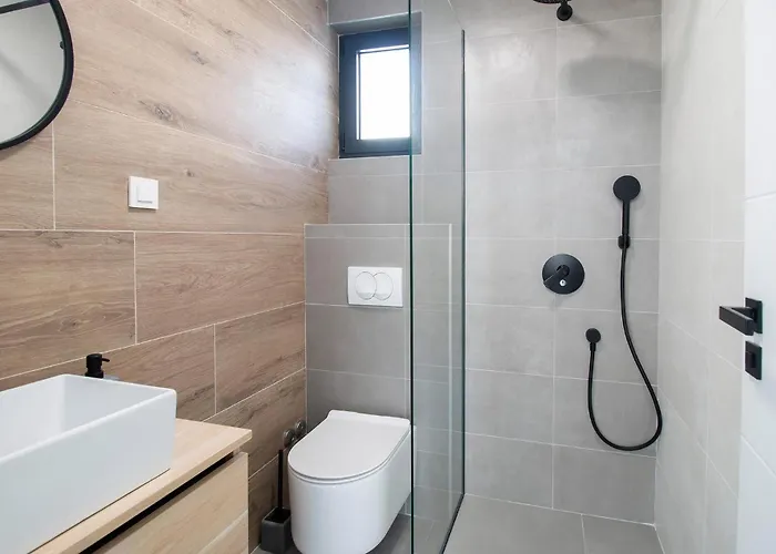 Beautiful With Pool *